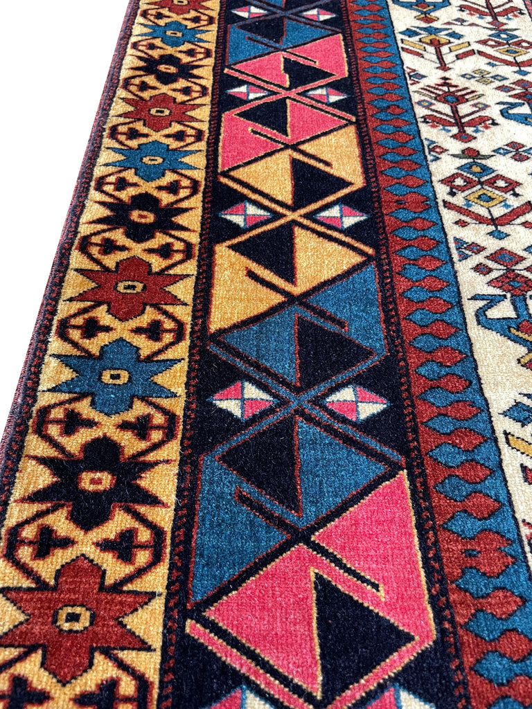4'2"x6'2" Kabuli Hand Knotted