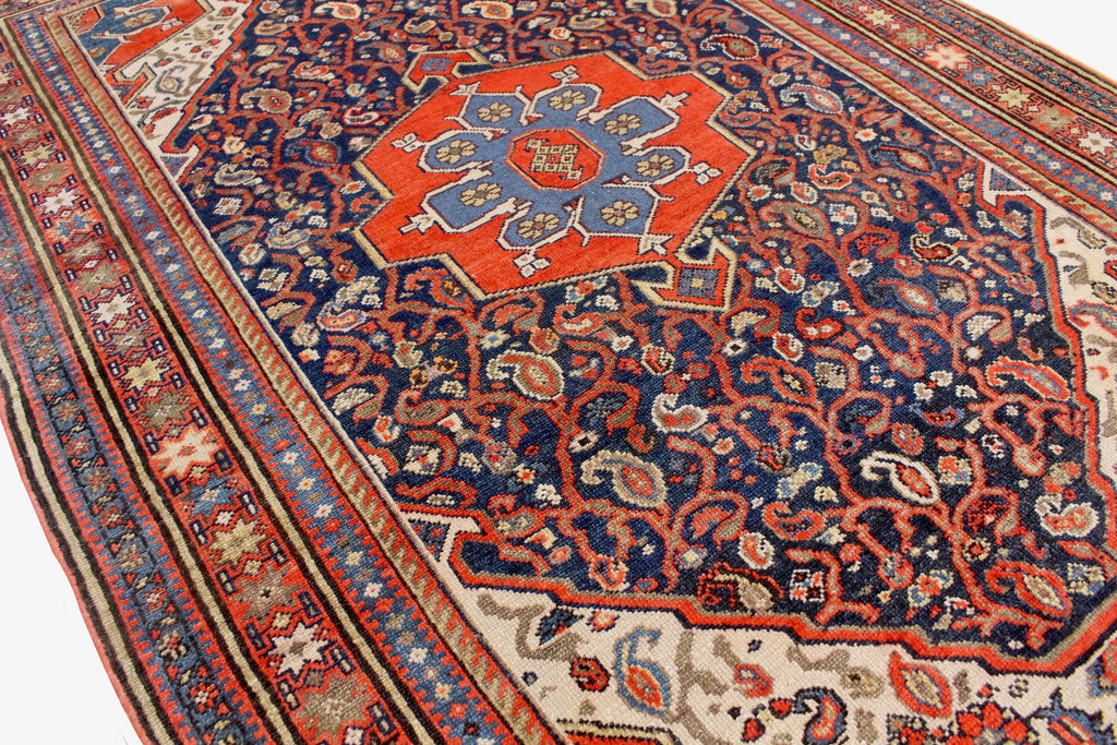 4'2"x6'4" Malayir (s) Hand Knotted