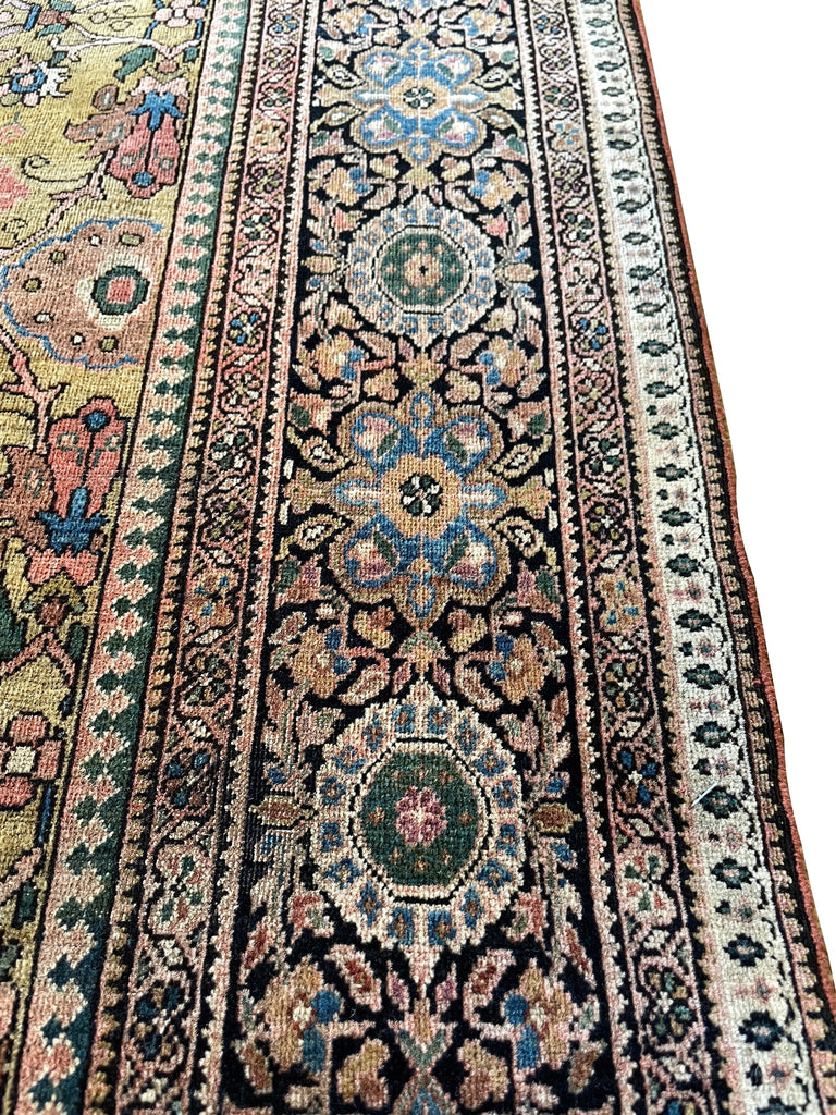 4'2"x6'5" Sarouk Farahan Hand Knotted