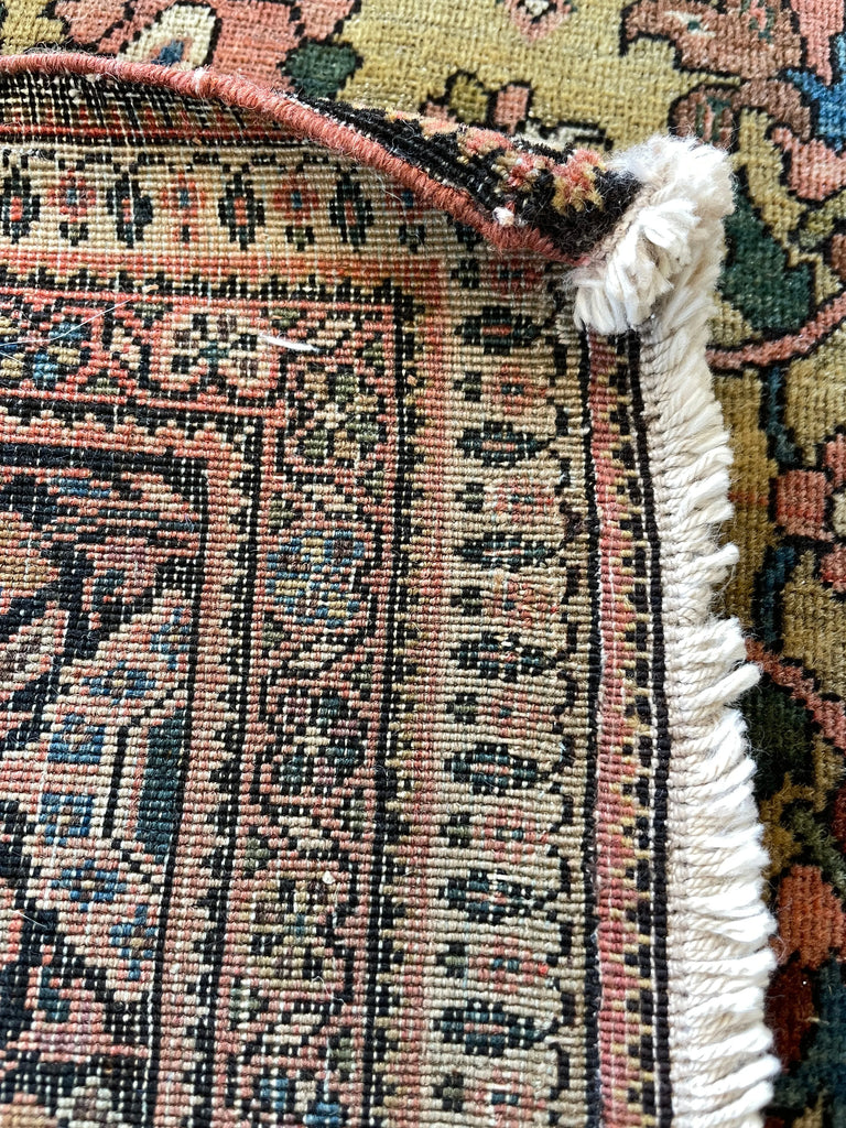 4'2"x6'5" Sarouk Farahan Hand Knotted