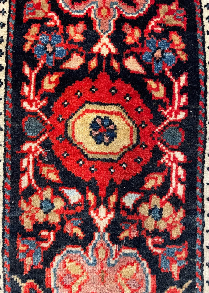4'2"x6'7" Farahan Sarouk Hand Knotted