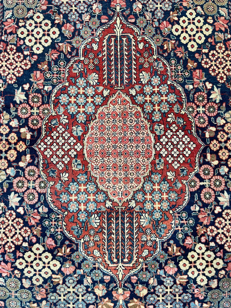 4'3"x6'6" Kashan Hand Knotted