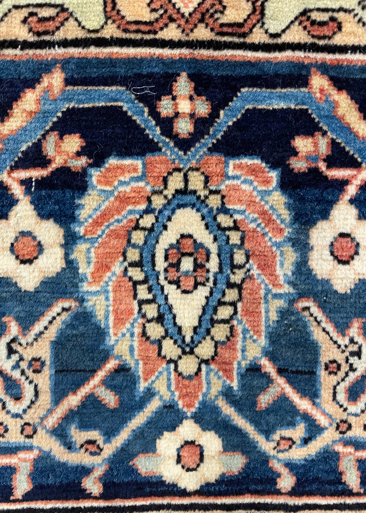 4'3"x6'9" Mohtasham Kashan Hand Knotted