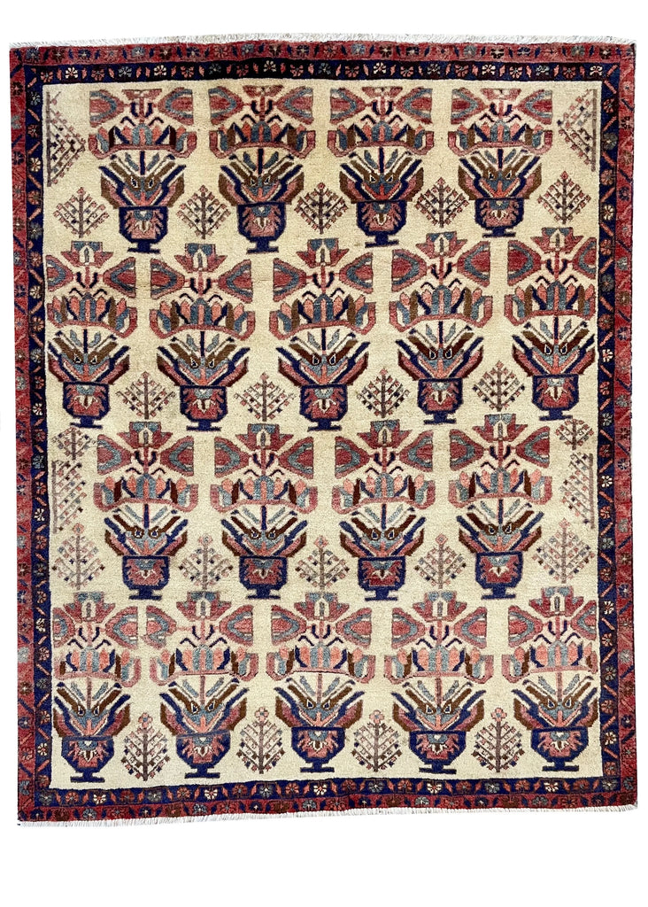 4'4"x4'5" Saveh Hand Knotted