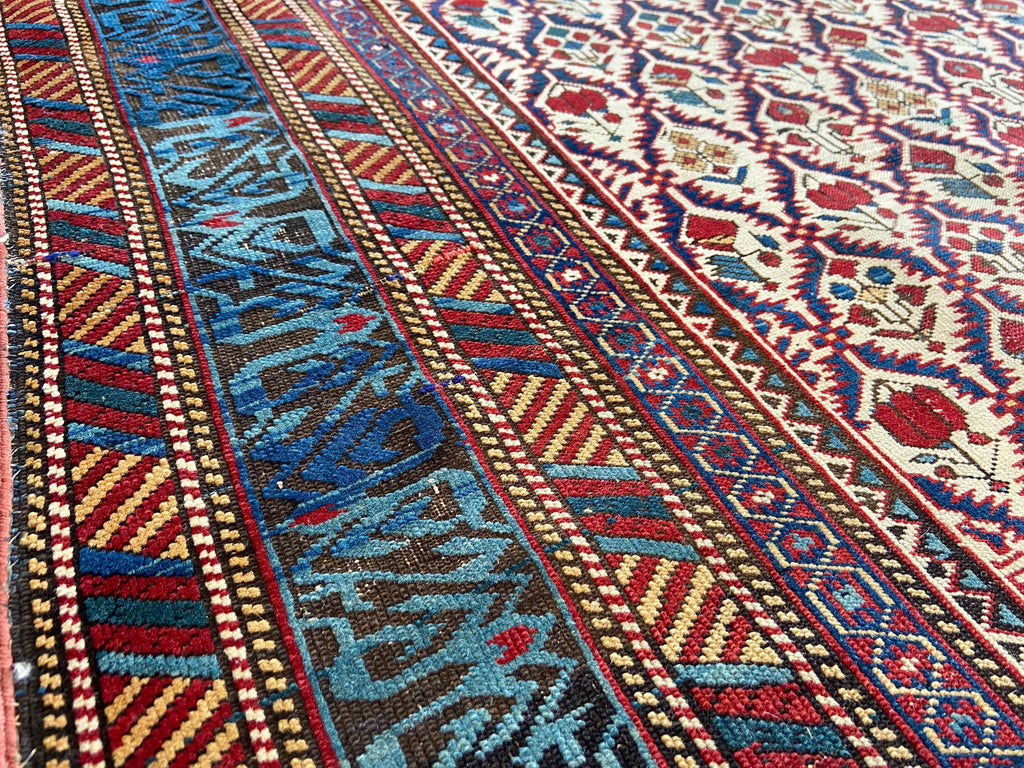 4'4"x6'11" Kuba Hand Knotted