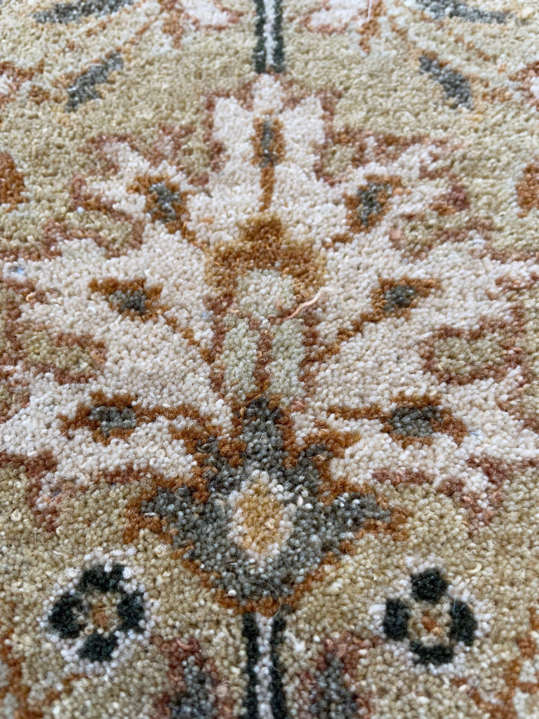 4'4"x6'3" Haji Jalili (s) Hand Knotted