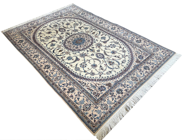 4'4"x6'7" Nain Hand Knotted