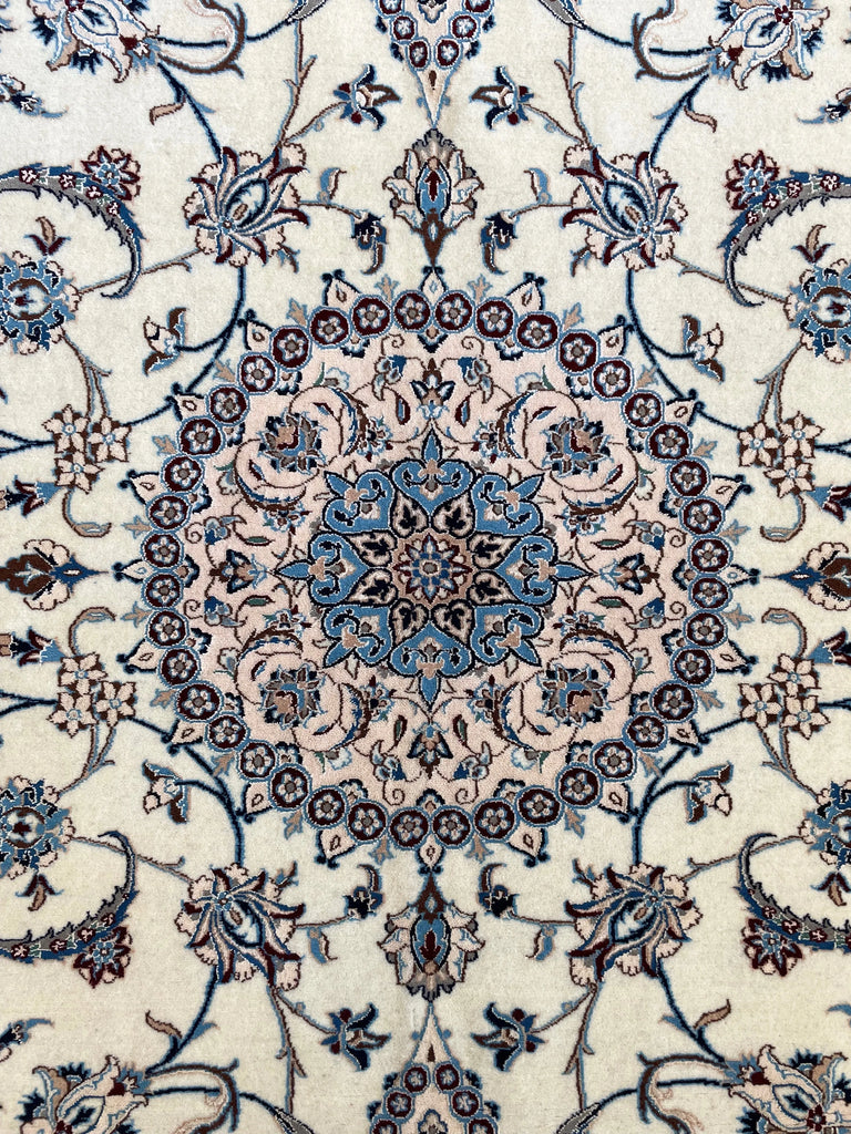 4'4"x6'7" Nain Hand Knotted