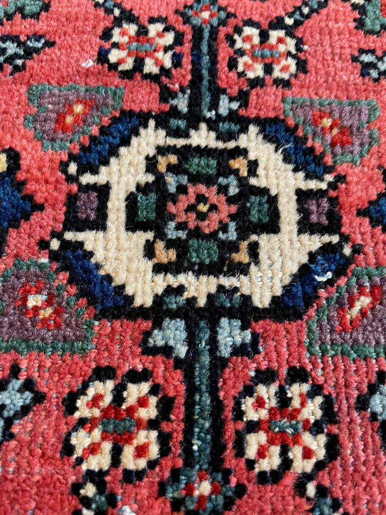 4'4"x6'9" Mahal Hand Knotted