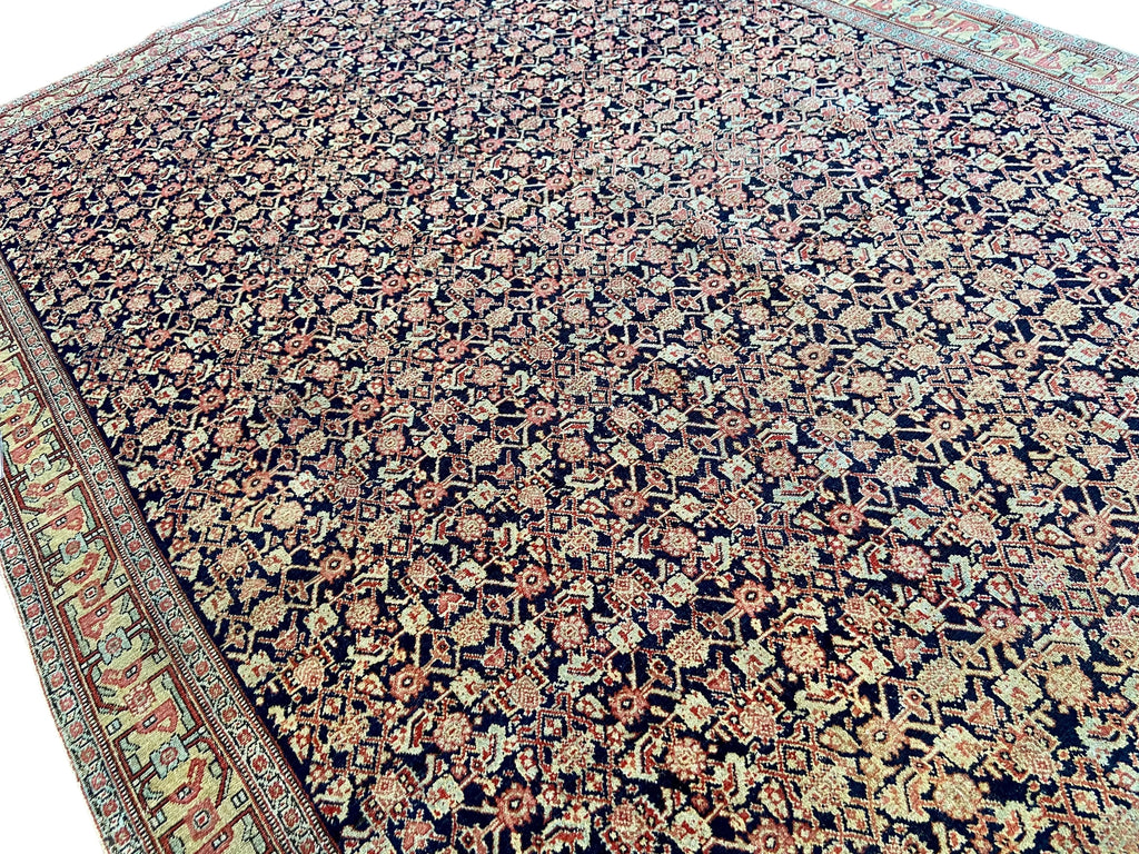 4'5"x6'3" Sennah Hand Knotted