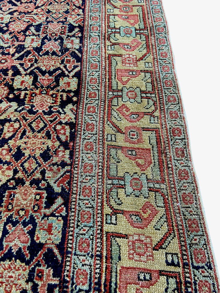 4'5"x6'3" Sennah Hand Knotted