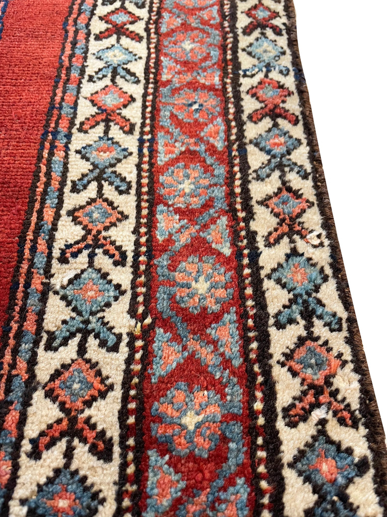 4'5"x6'4" Masleghan Hand Knotted