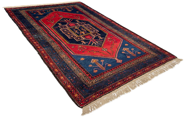 4'5"x7'3" Saveh Hand Knotted