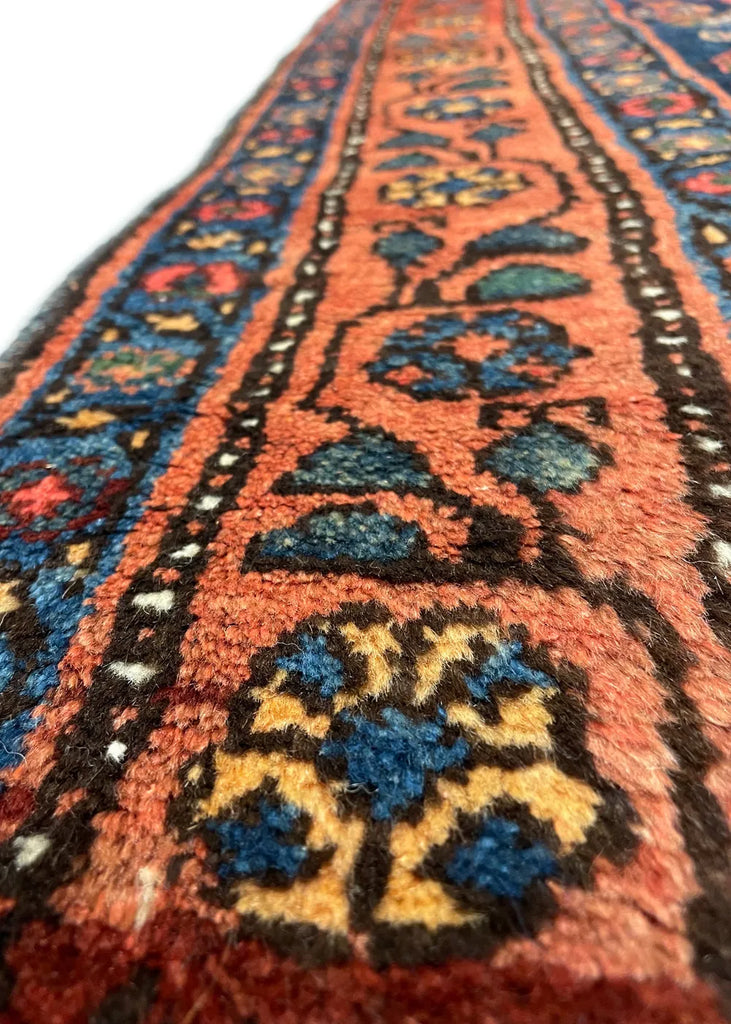4'5"x7'9" Kurdish Kakaburu Hand Knotted