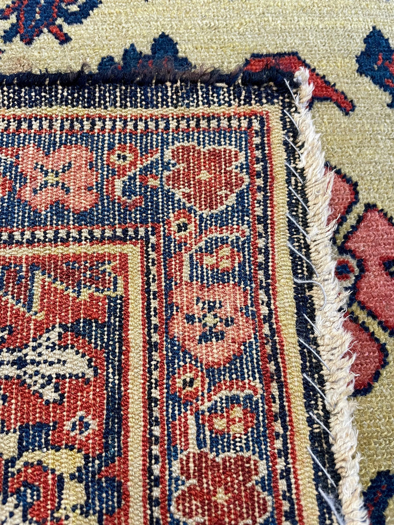 4'6"x6'10" Sennah Hand Knotted
