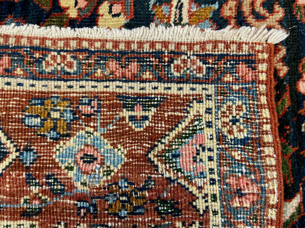 4'6"x6' Gorevan Heriz Hand Knotted