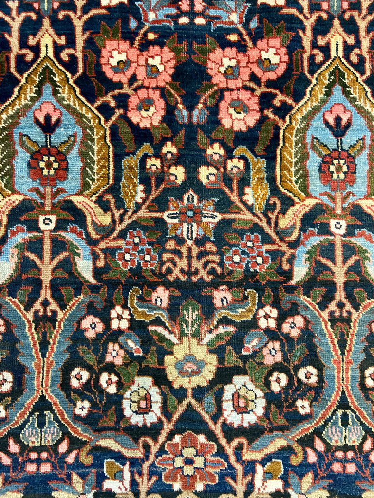 4'6"x6' Gorevan Heriz Hand Knotted
