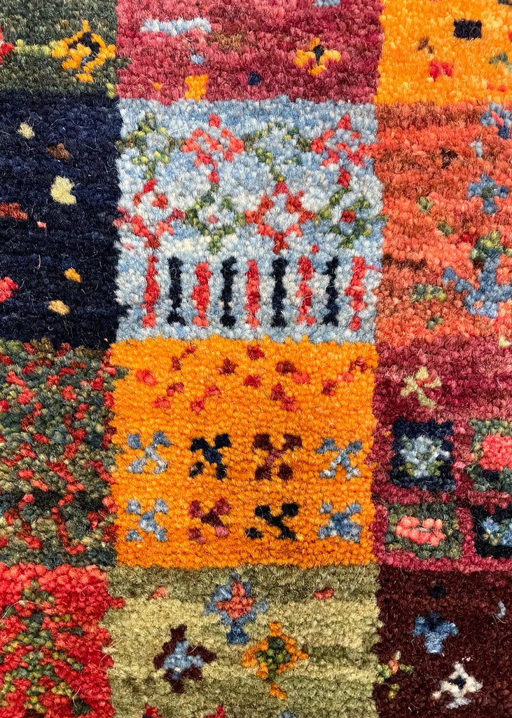 4'6"x7'1" Kashkuli Gabbeh Hand Knotted