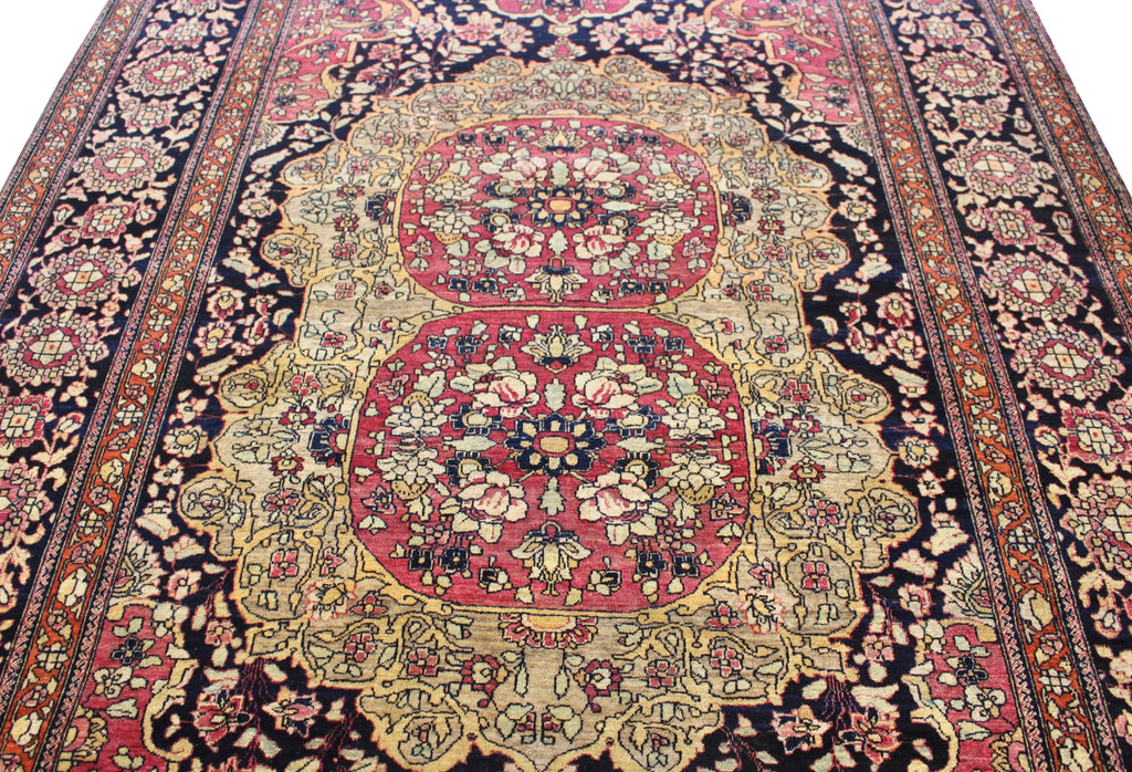 4'7"x6'10" Isfahan Hand Knotted