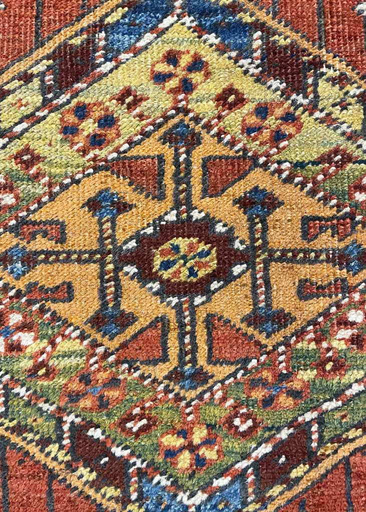 4'7"x6'2" Karaja Bakshiesh Hand Knotted