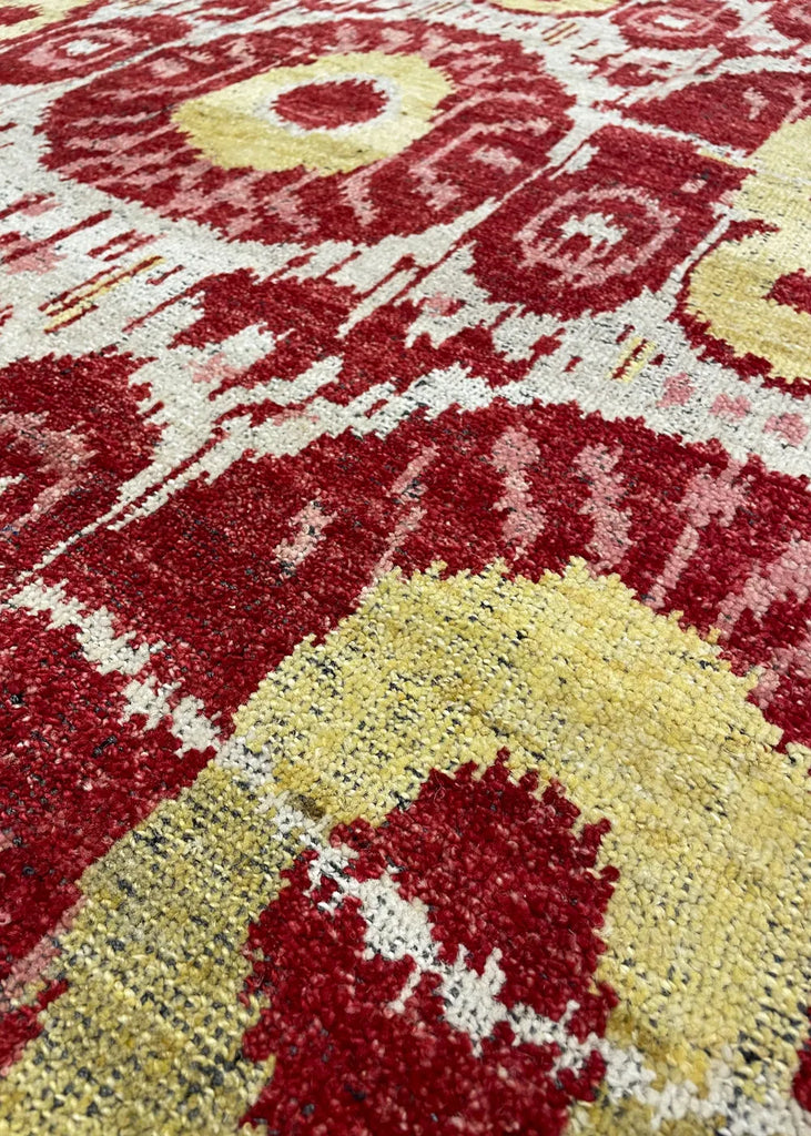 4'8"x6'10" Burano Suzani Hand Knotted