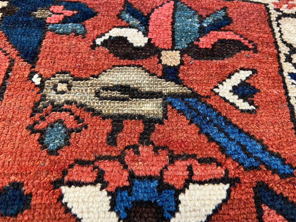 4'8"x6'6" Baktiatri Hand Knotted