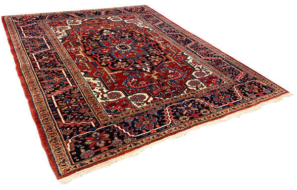 4'9"x6'5" Heriz Hand Knotted