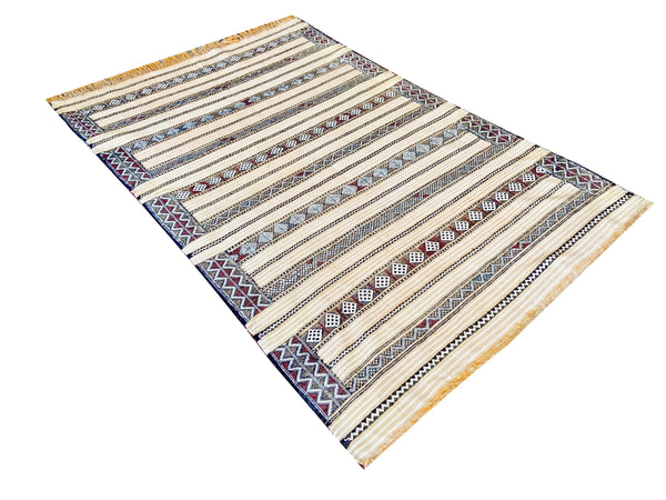 4'9"x7' Berber Kilim Hand Woven