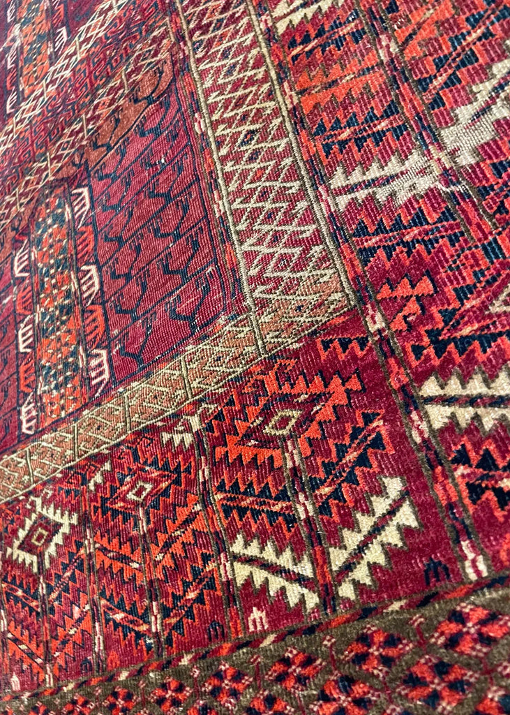 4'x4'10" Tekke Ensi Hand Knotted