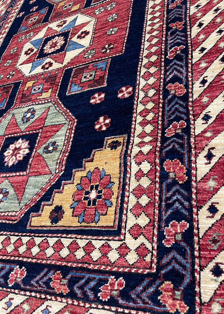 4'x5'10" Kuba Hand Knotted