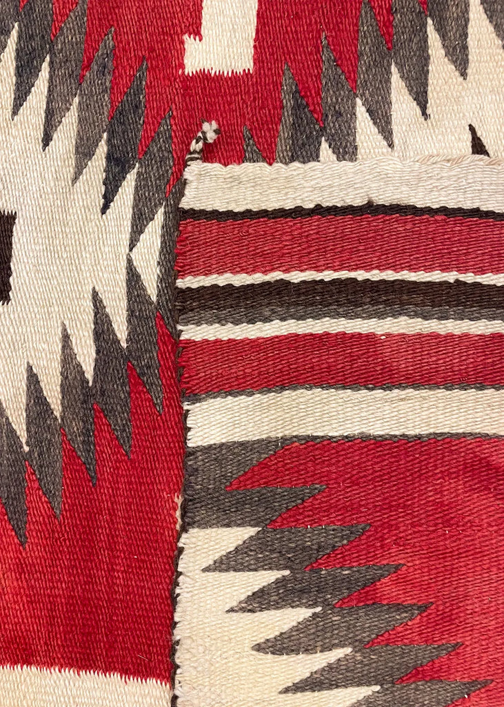 4'x5'6" Ganado Hand Woven