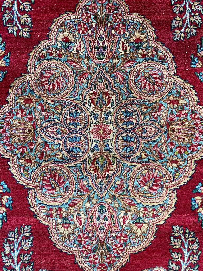 4x6'8" Ravar Kirman Hand Knotted
