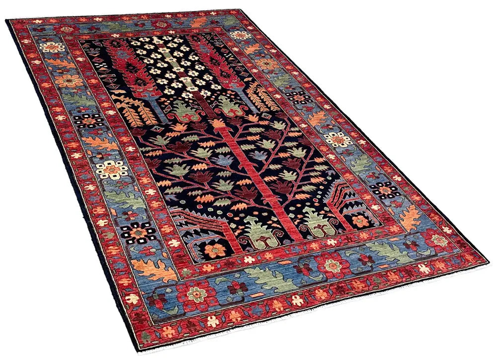 4'x7'1" Bakshiesh Hand Knotted