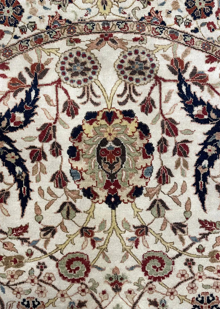 5'11" Round Khanna Kerman Hand Knotted