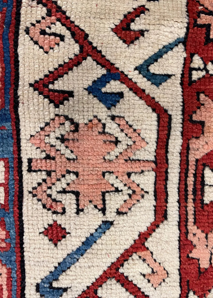 5'5"x7'2" Bergama Hand Knotted