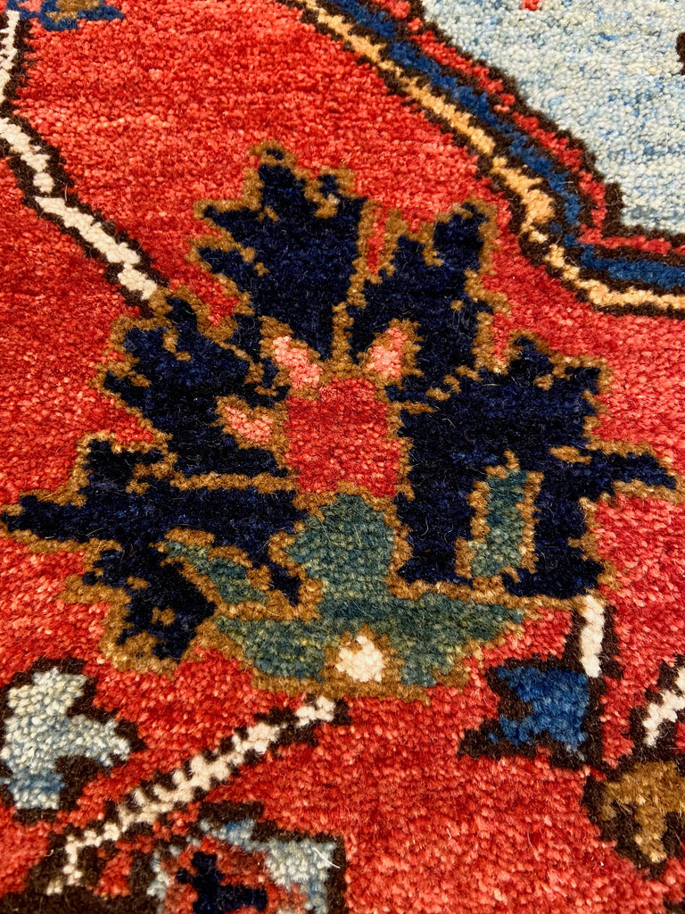 6'6"x8'5" Heriz Hand Knotted