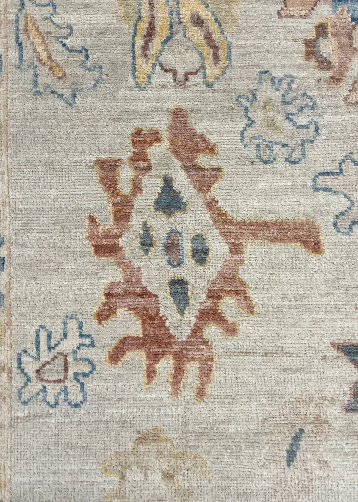 6'x8'11" Oushak Hand Knotted