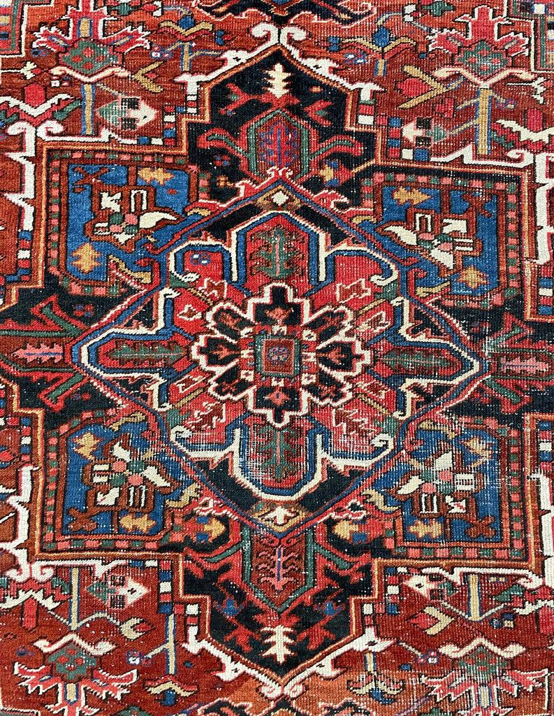 7'2"x10' Heriz Hand Knotted