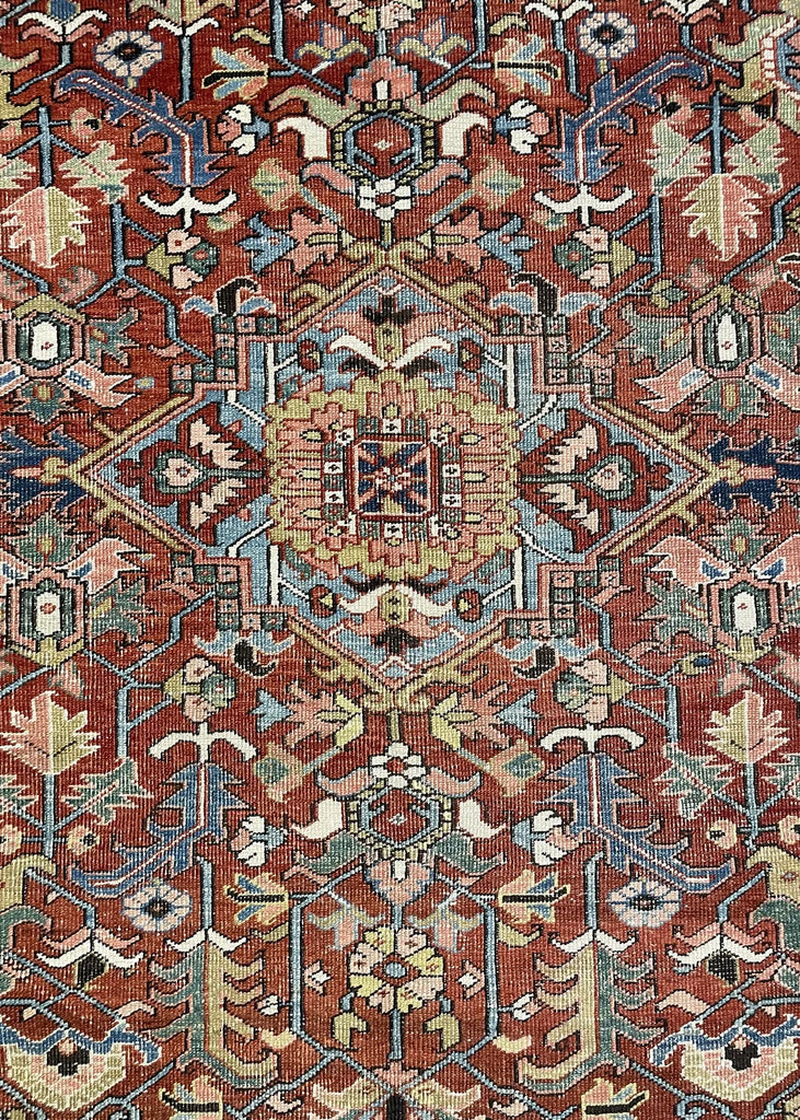 7'x8'6" Heriz Hand Knotted