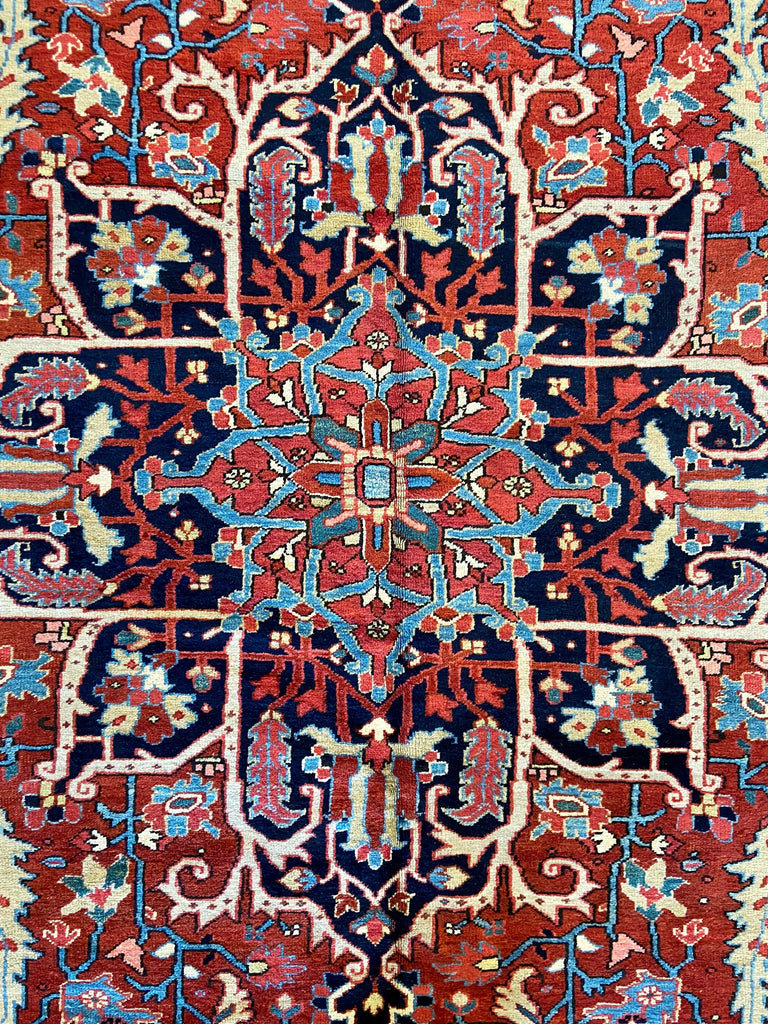 8'11"x11'11" Heriz Hand Knotted