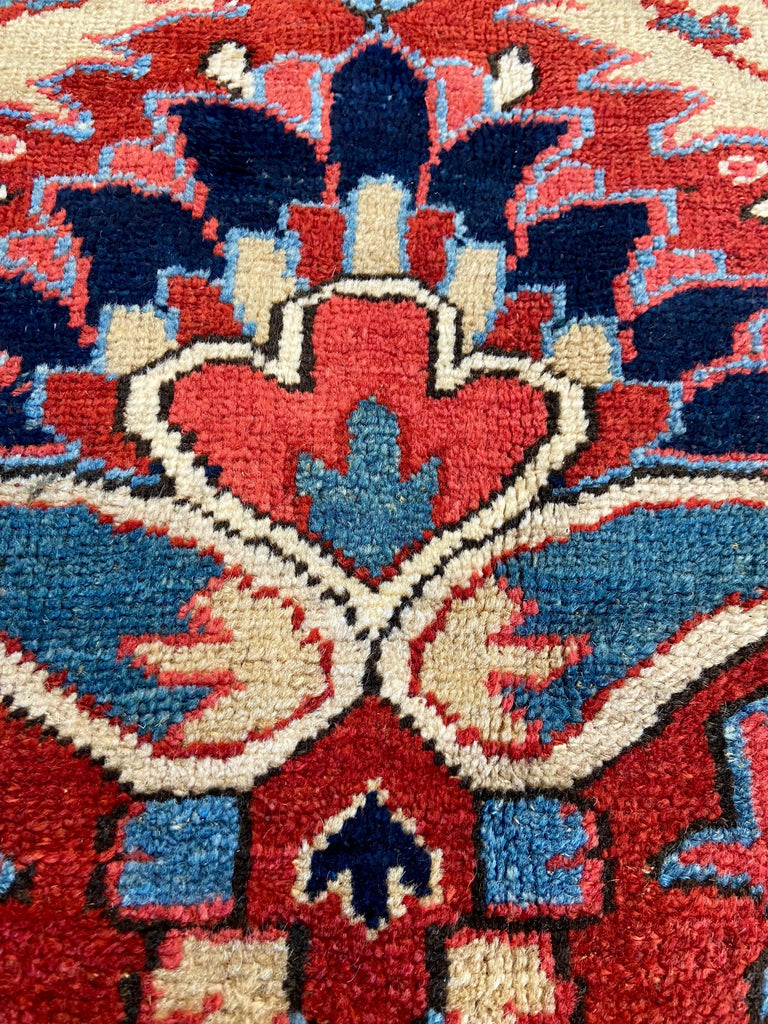 8'11"x11'11" Heriz Hand Knotted