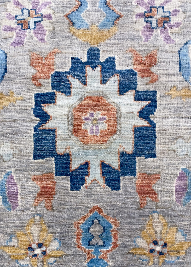 8'11"x11'7" Mahal Hand Knotted