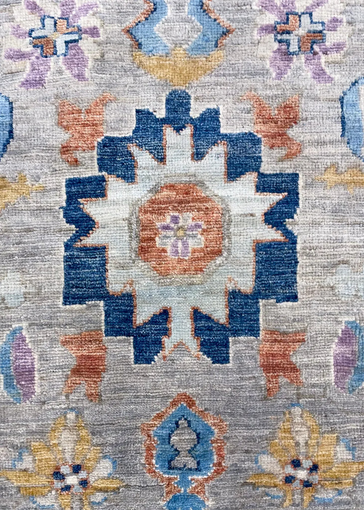 8'11"x11'7" Mahal Hand Knotted