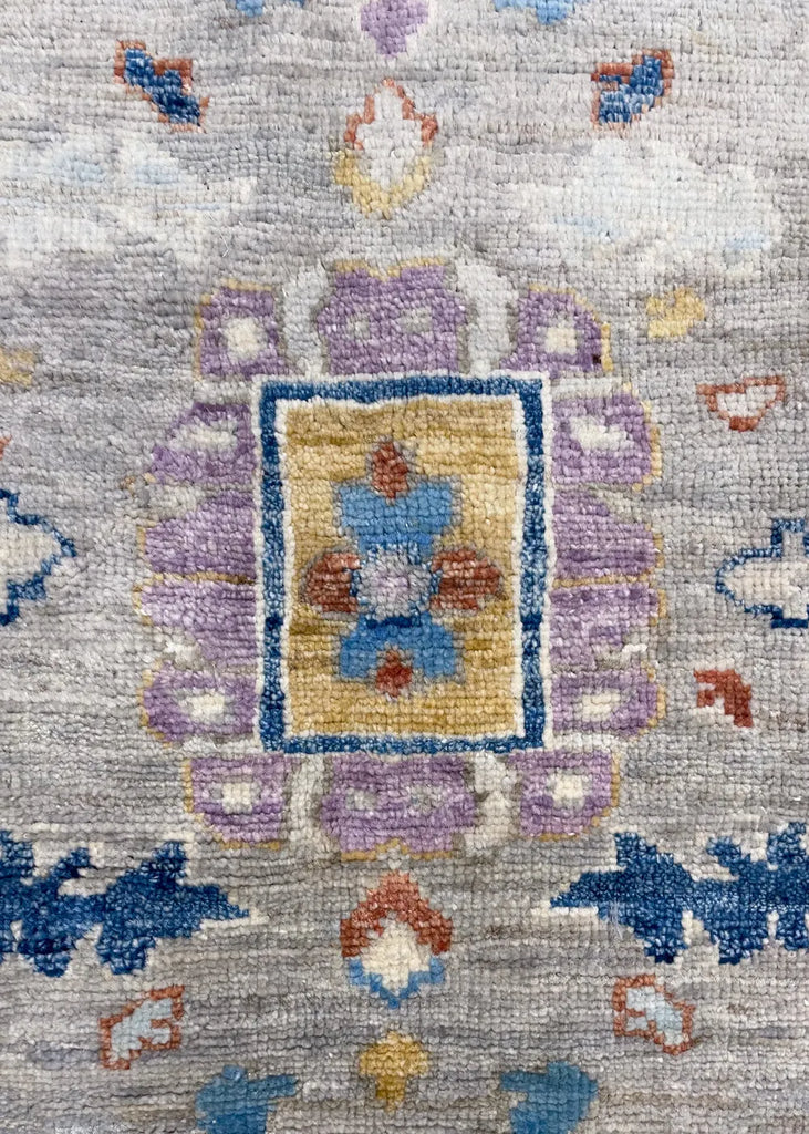 8'11"x11'7" Mahal Hand Knotted