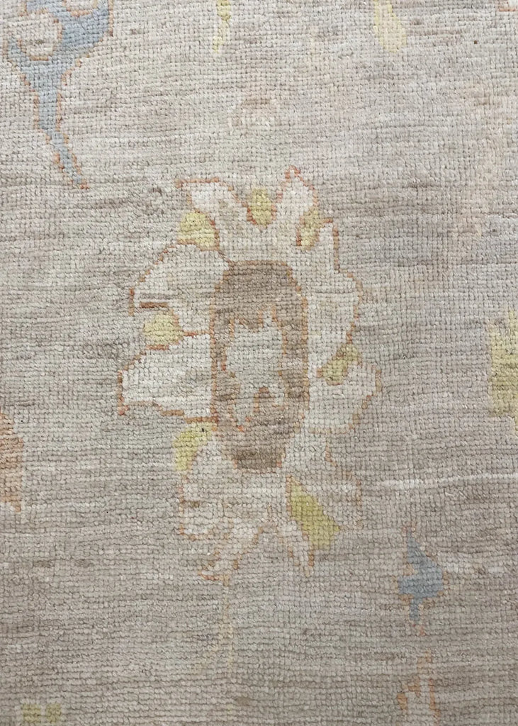 8'1"x9'7" Oushak Hand Knotted