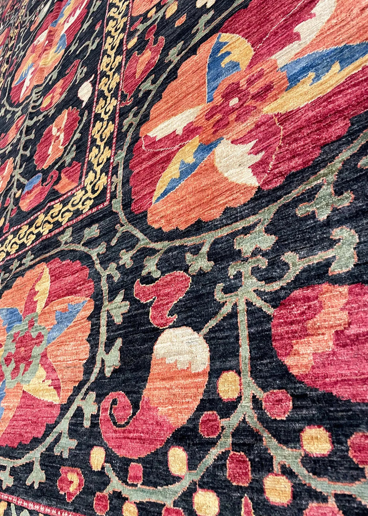 8'2"x10'4" Suzani Hand Knotted