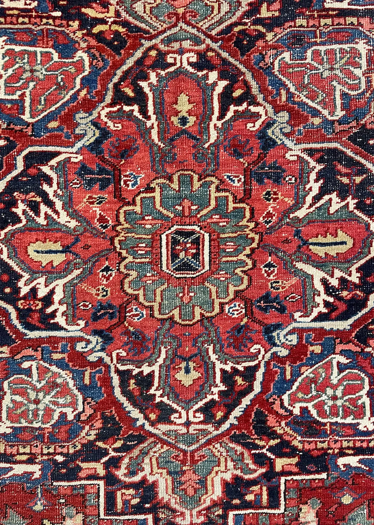 8'2"x11'1" Heriz Hand Knotted