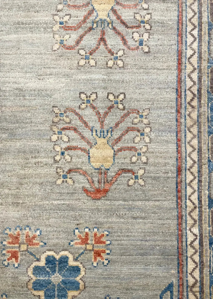 8'2"x9'11" Khotan (s) Hand Knotted