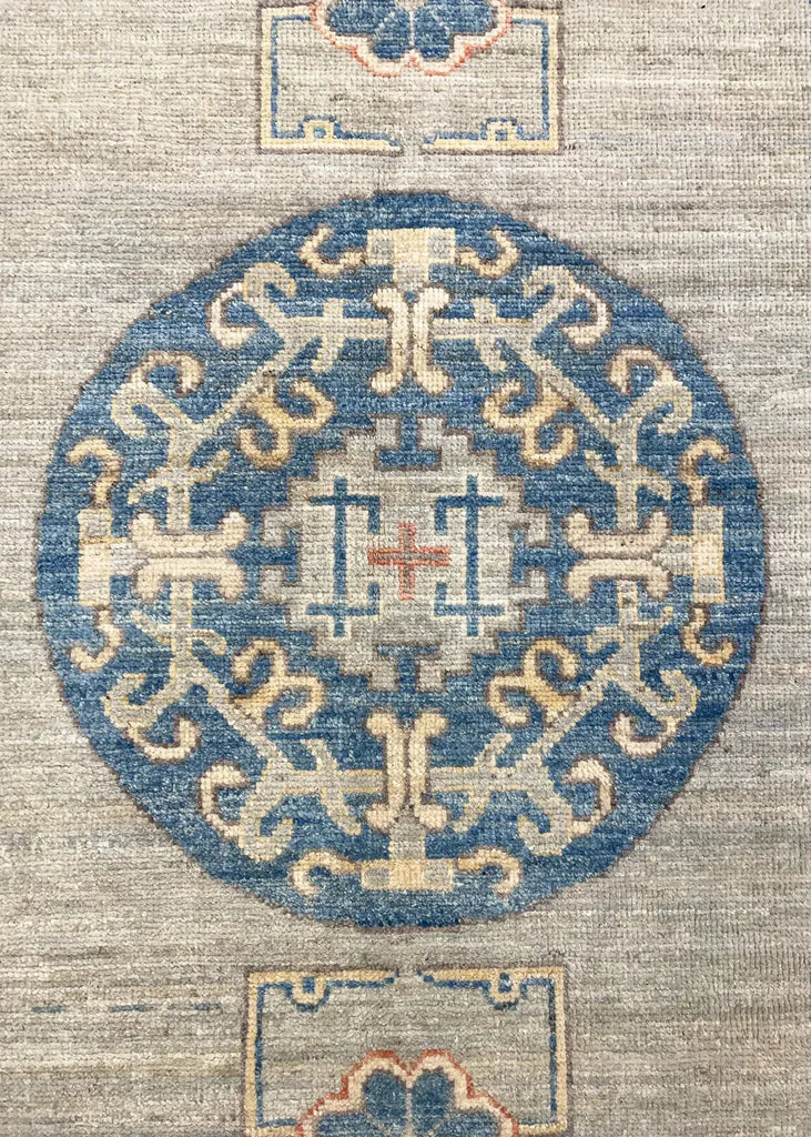 8'2"x9'11" Khotan (s) Hand Knotted