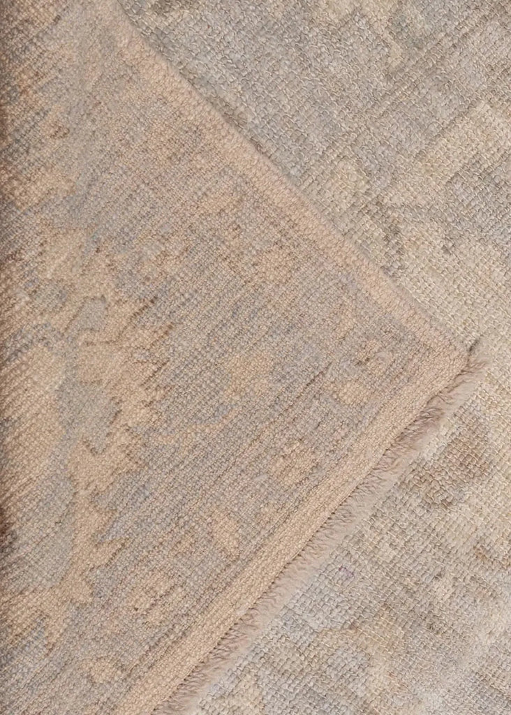 8'3"x10'3" Oushak Hand Knotted